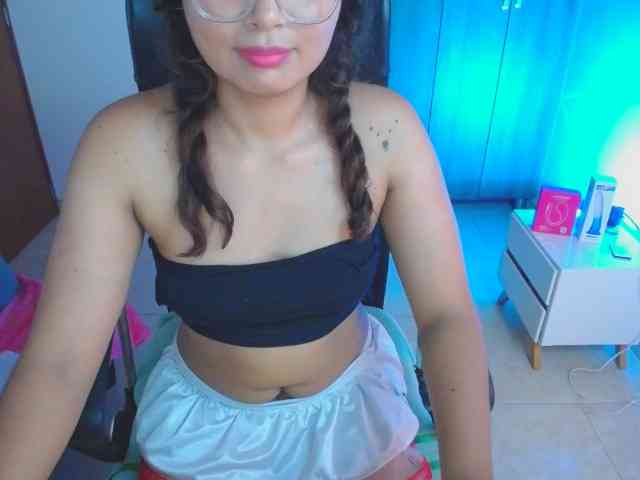 YourMaddy webcam