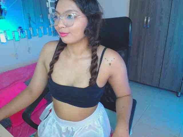 YourMaddy webcam