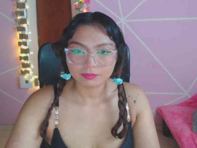 YourMaddy webcam