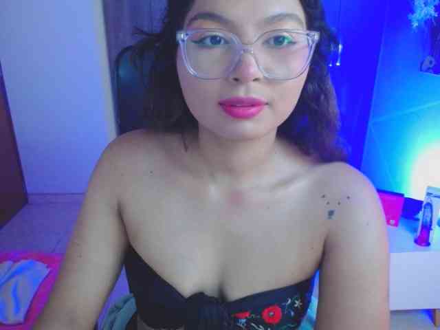 YourMaddy webcam