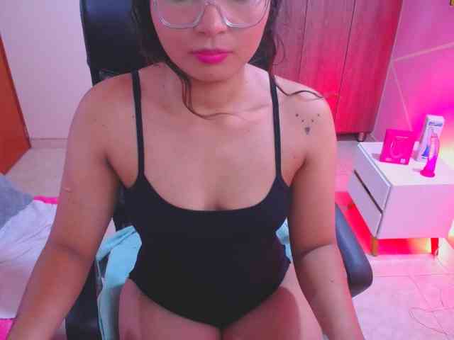 YourMaddy webcam