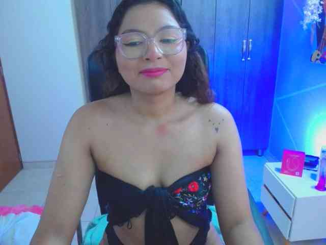 YourMaddy webcam