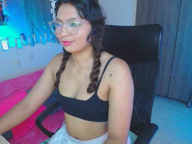 YourMaddy webcam