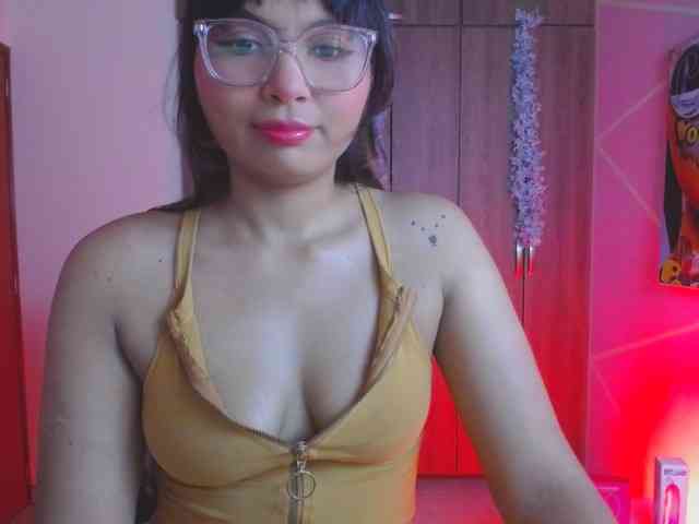 YourMaddy webcam