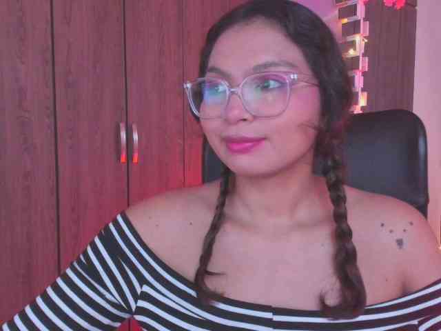 YourMaddy webcam