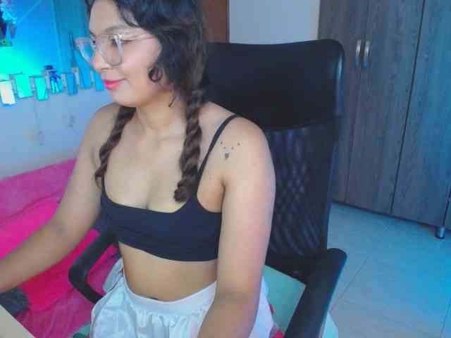 YourMaddy webcam
