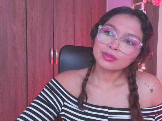 YourMaddy webcam