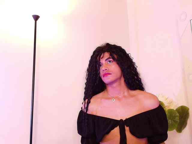 hannielvega Live Webcam on BongaCams