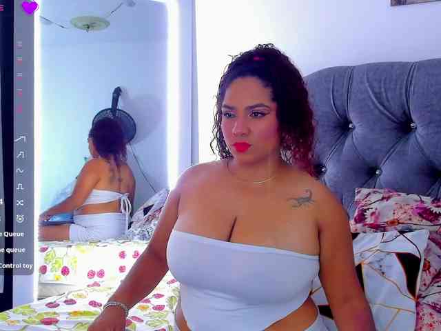 sirenabigboobs webcam