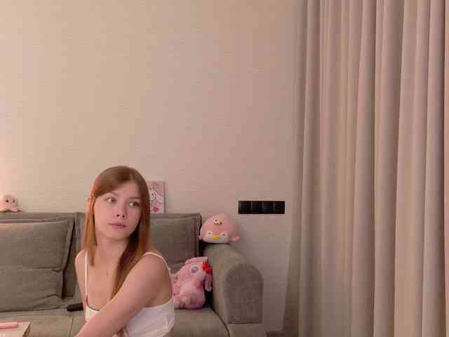 Sweet-Mila webcam