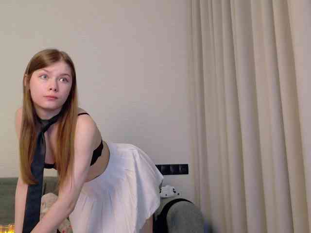 Sweet-Mila webcam