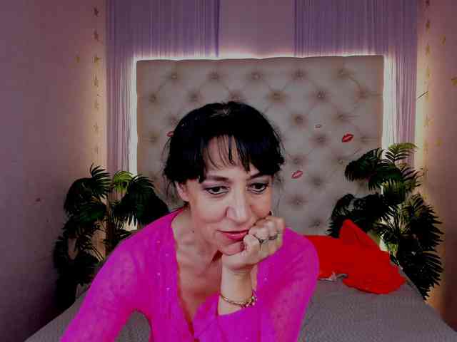 EstherGrays webcam