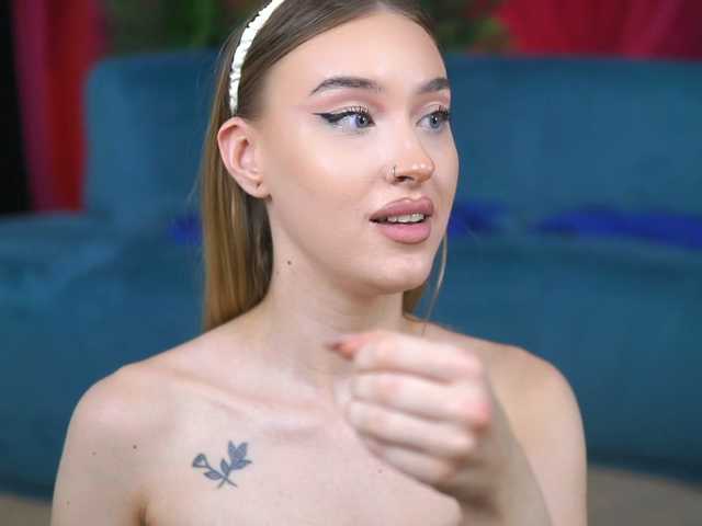  MaryJWatson chat room