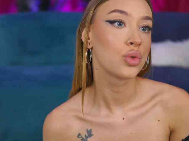 MaryJWatson webcam