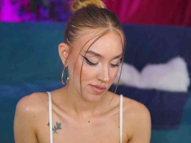 MaryJWatson webcam