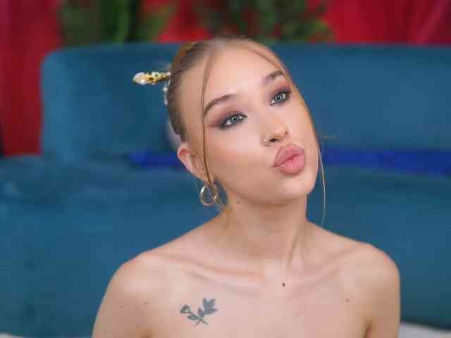 MaryJWatson webcam