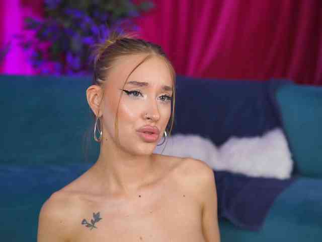 MaryJWatson webcam