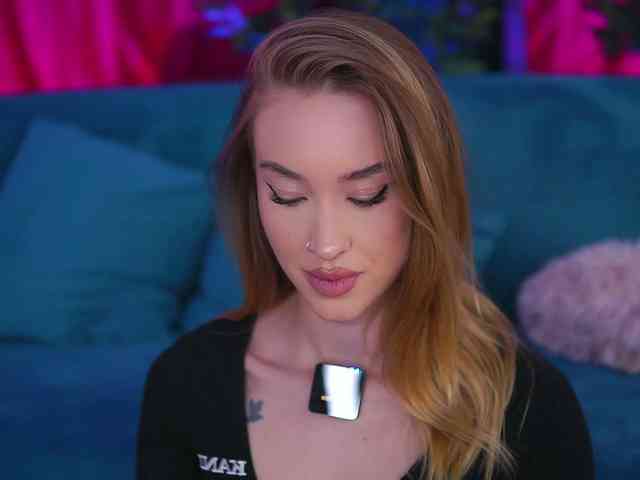 MaryJWatson webcam