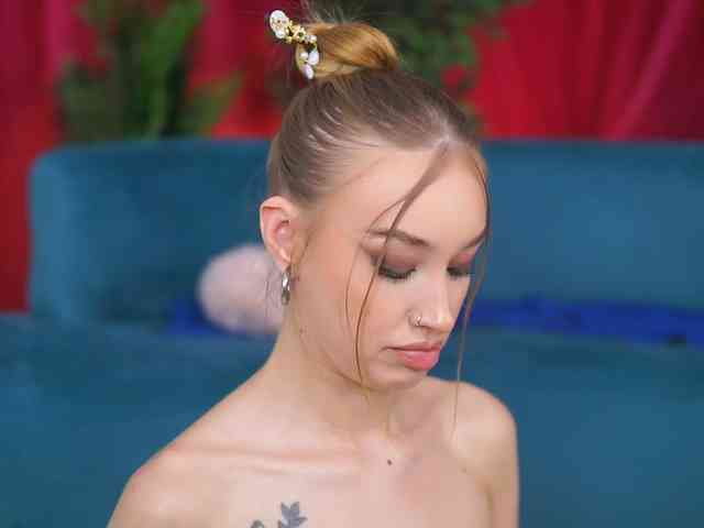 MaryJWatson webcam
