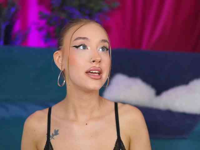 MaryJWatson webcam