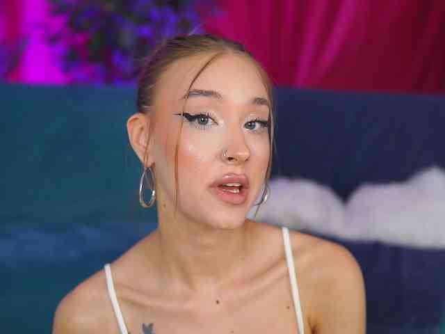MaryJWatson webcam