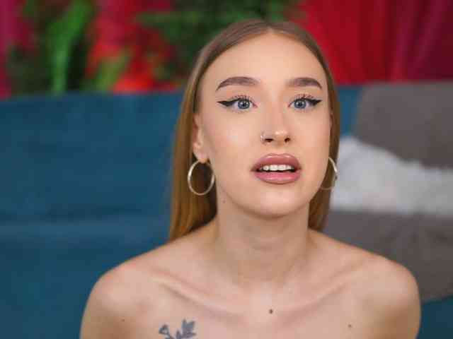 MaryJWatson webcam