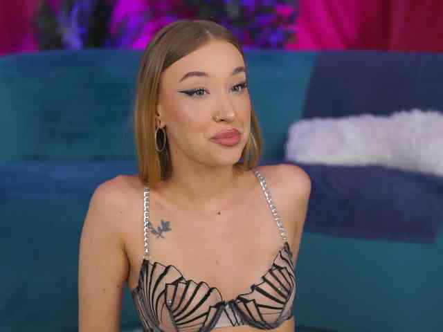 MaryJWatson webcam