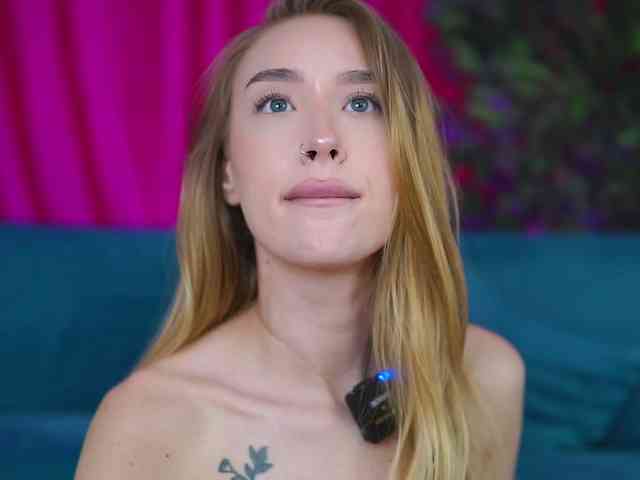 MaryJWatson's webcam live show