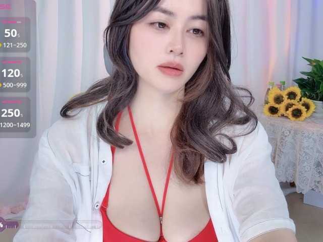 CN-weiwei's BongaCams show and profile