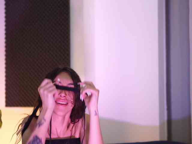 DiannaDior webcam