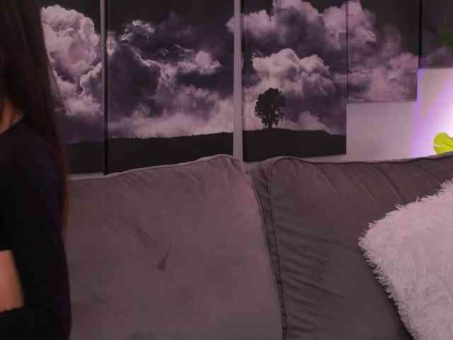 DiannaDior webcam