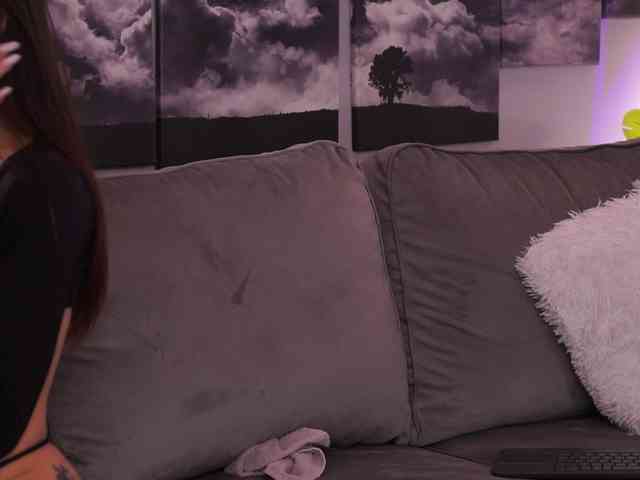 DiannaDior webcam