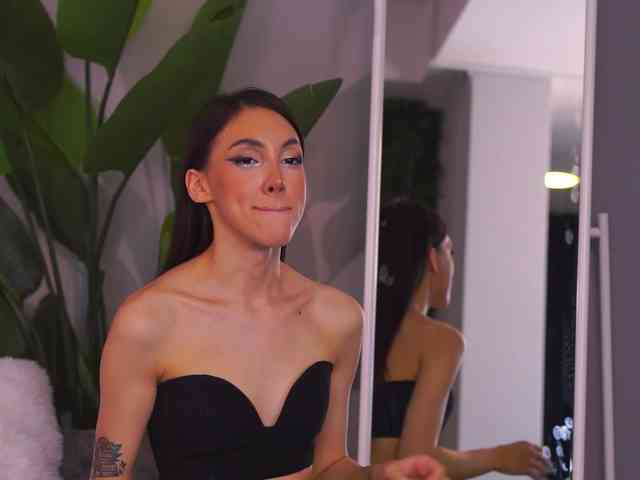 random adult cam chat DiannaDior