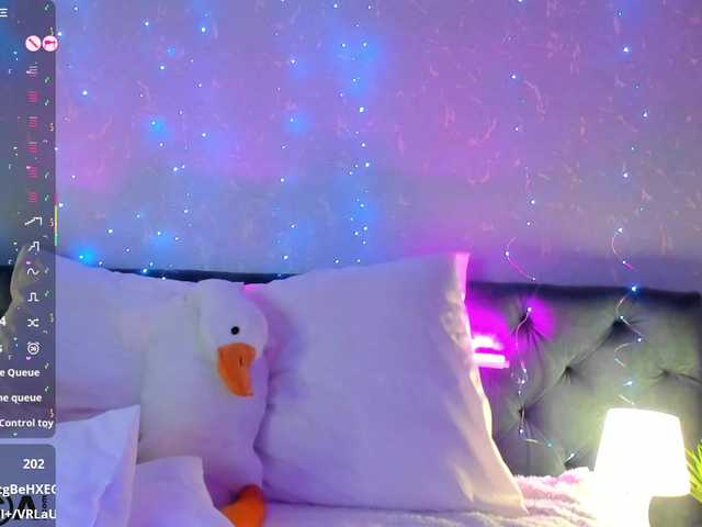 Xna — I love watching a man play with himself and cum looking at me.