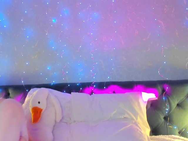 BongaCams Xna is Freechat Xna — I love watching a man play with himself and cum looking at me.