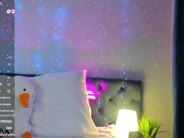 Xna — I love watching a man play with himself and cum looking at me.