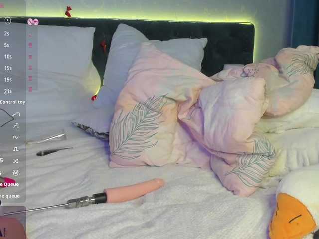 Xna's BongaCams show and profile