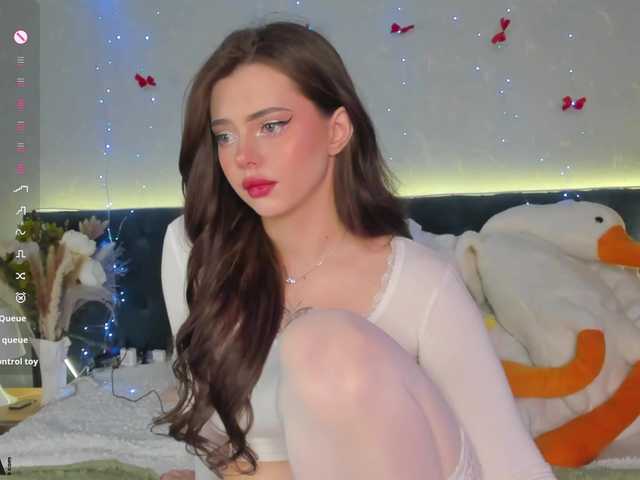 Xna's BongaCams show and profile