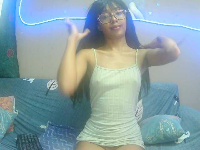 Marinahgrey's BongaCams show and profile