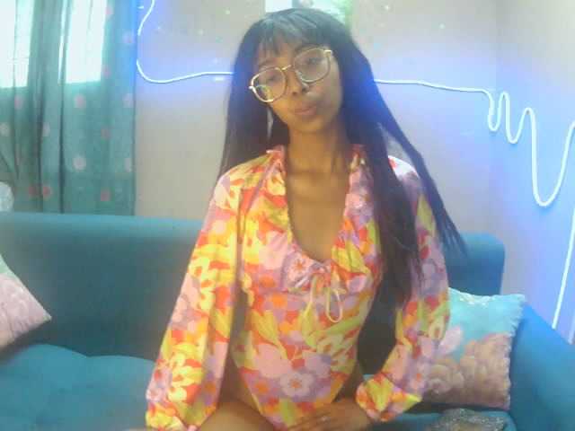 Marinahgrey Live Cam on BongaCams