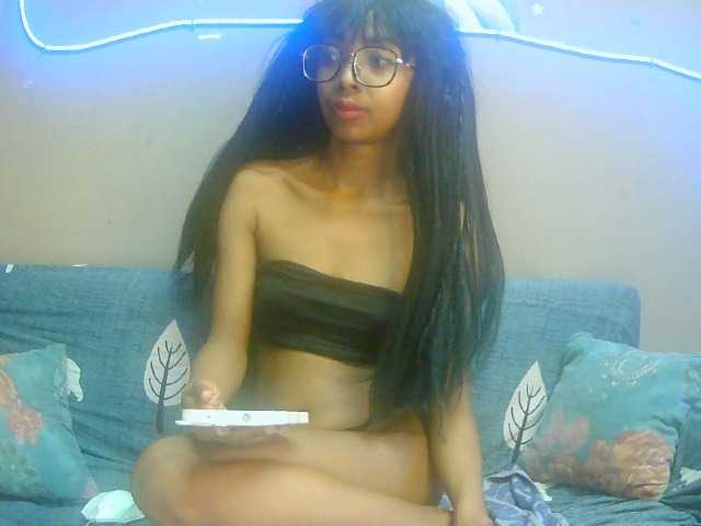 Marinahgrey live cam profile