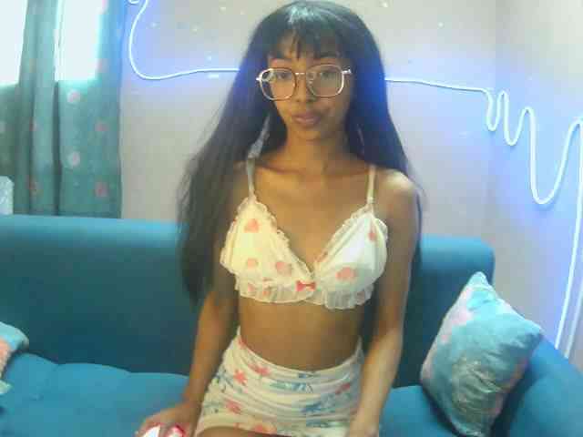 Marinahgrey webcam
