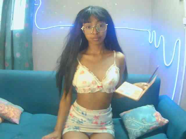 Marinahgrey webcam