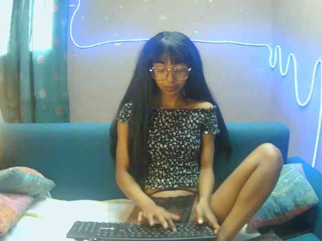 Marinahgrey webcam