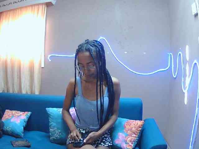 Marinahgrey webcam