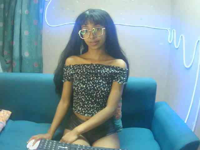 Marinahgrey webcam