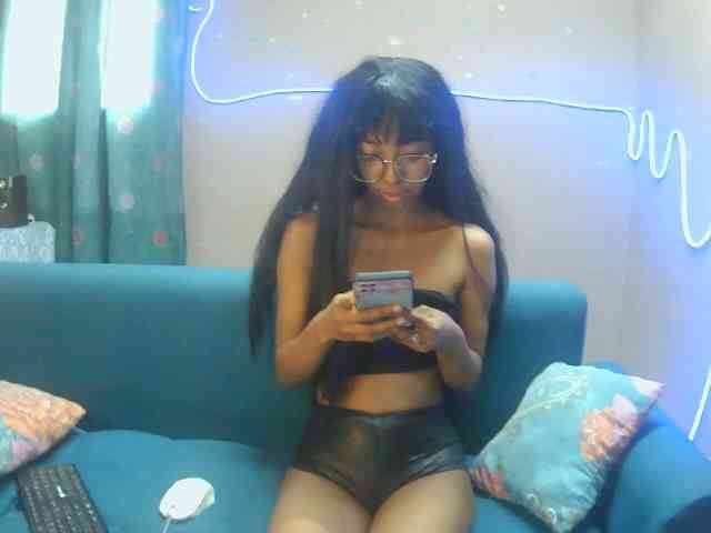 Marinahgrey webcam