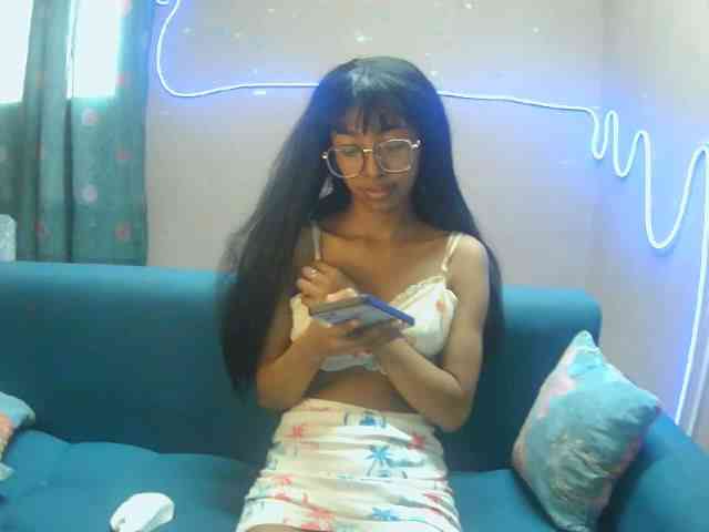Marinahgrey webcam