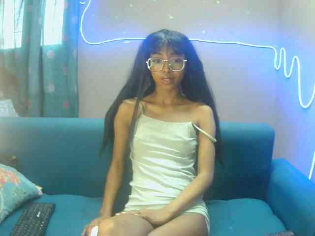 Marinahgrey webcam