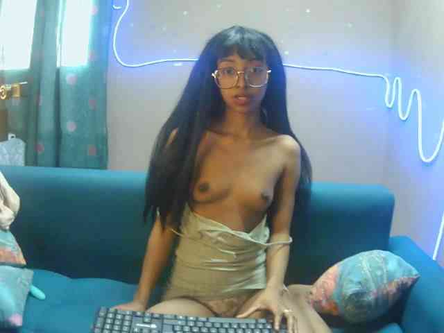 Marinahgrey webcam